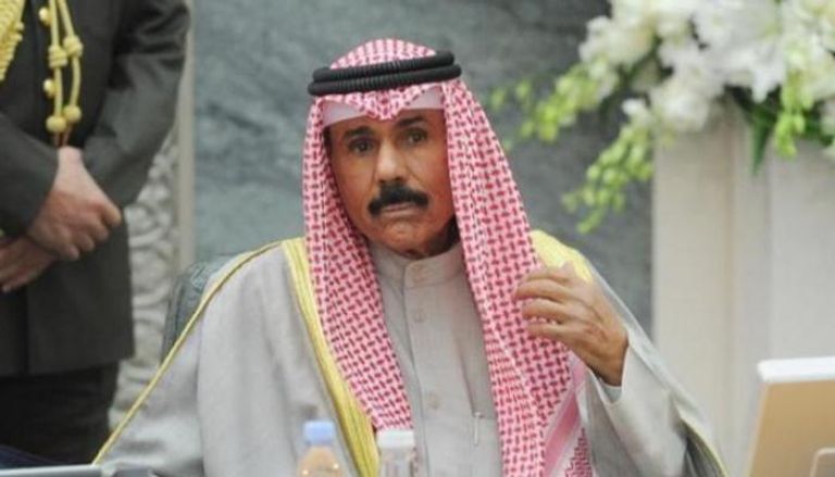 أمير الكويت يدخل المستشفى