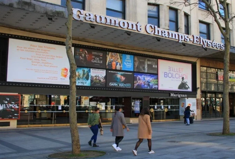 The famous french cinema 'Gaumont Marignan' is closed