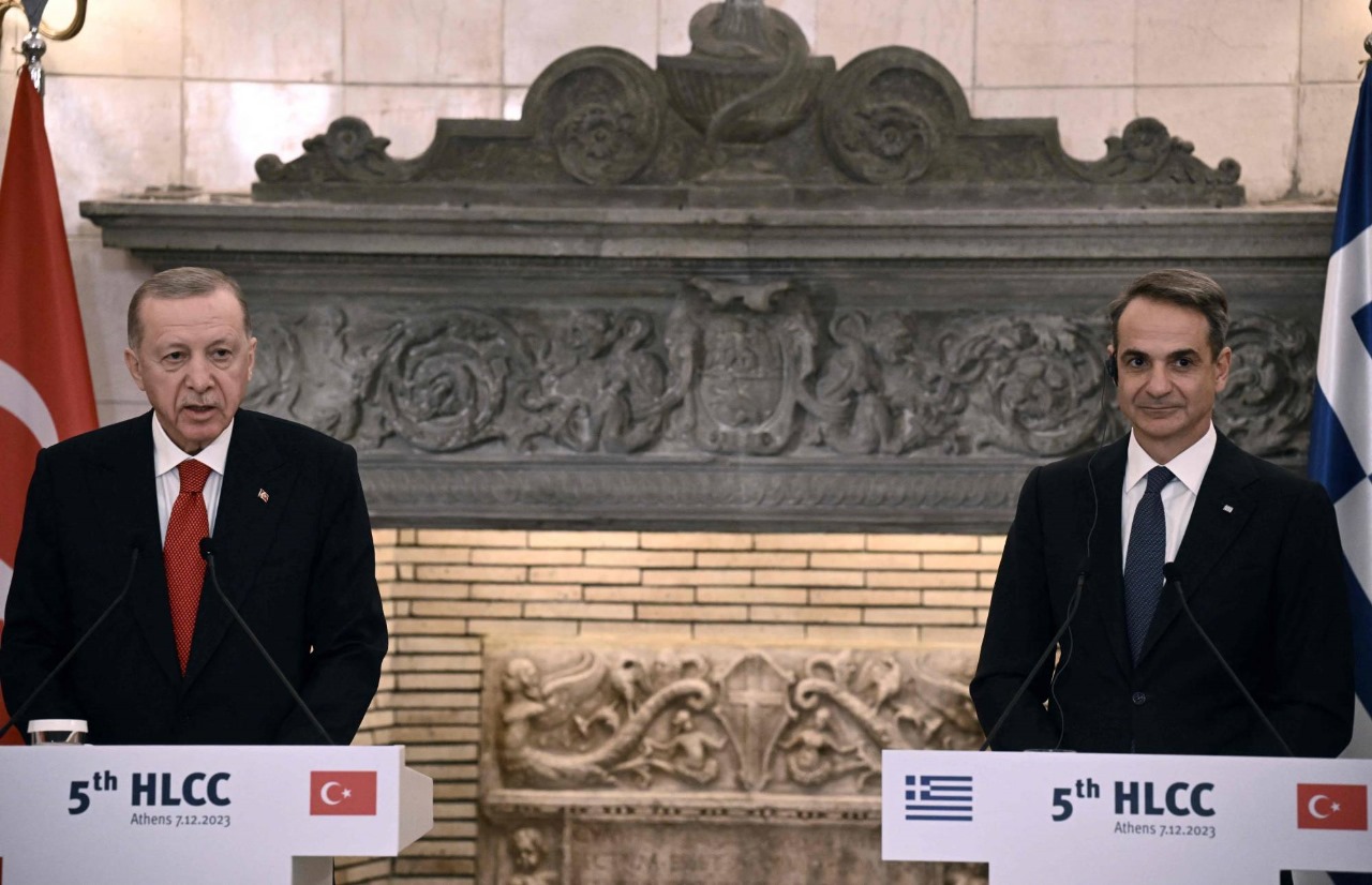 تركيا واليونان تؤكدان الرغبة في حل الخلافات العالقة عبر الحوار