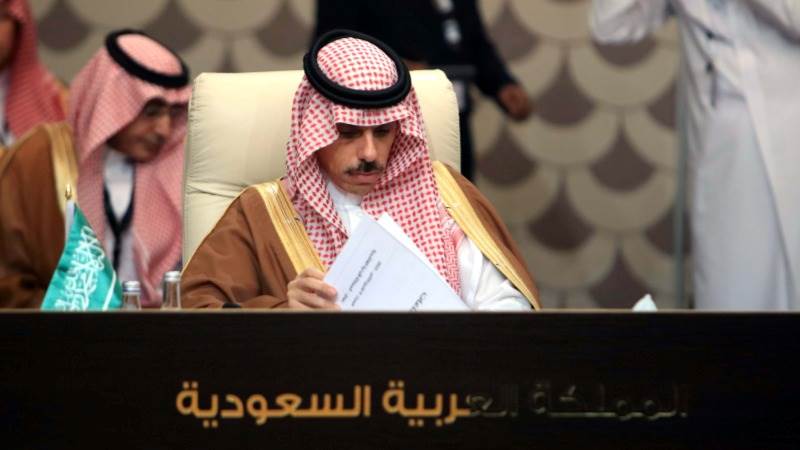 Saudi FM to Blinken: Int'l peace threatened by war in Gaza