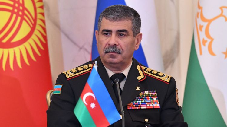 Zakir Həsənov: "Ordumuz qarşıya qoyulan istənilən tapşırıqların dəqiq icrasına hazırdır"