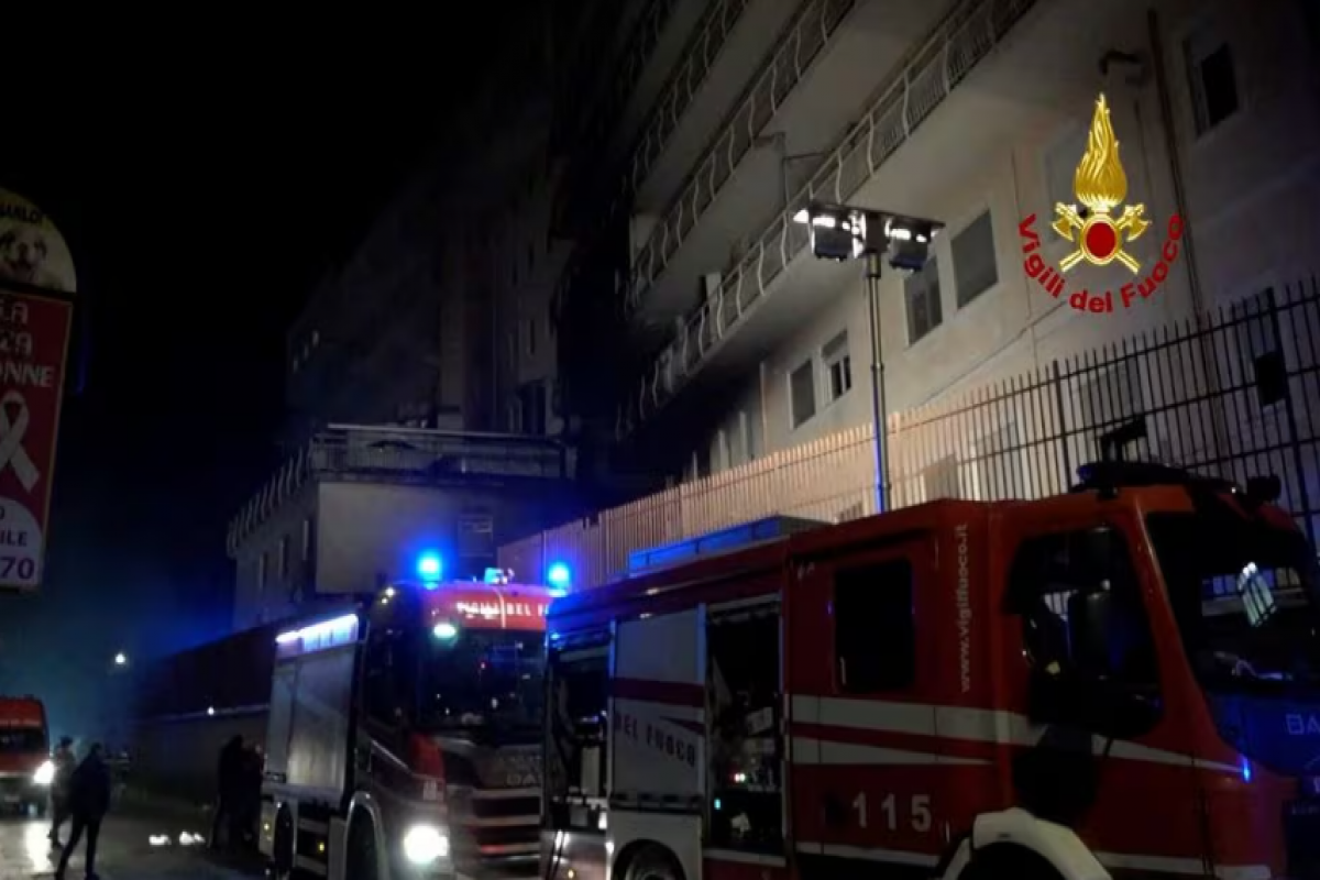 Three die in Italian hospital fire