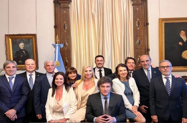 Argentina reduces number of ministries to 9 instead of 18
