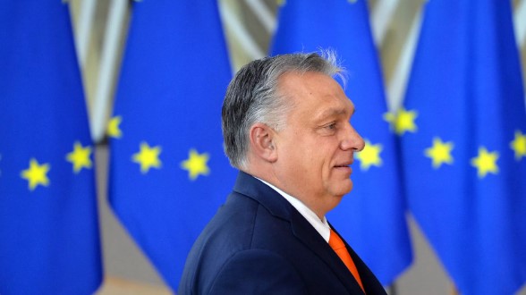 Hungary's Orban ready for talks with Putin, undeterred by Western opinions