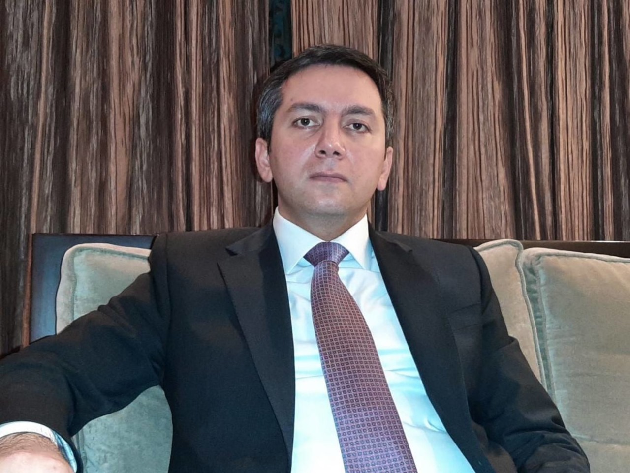 نائب وزير الخارجية الأذربيجاني... مساعٍ حثيثة للتعاون الشامل مع السعودية