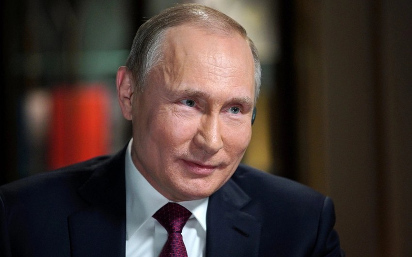 Putin: "Səhər tezdən 10 yumurtanın qayğanağını yeyirəm"