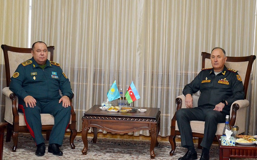 Azerbaijan and Kazakhstan discuss military cooperation