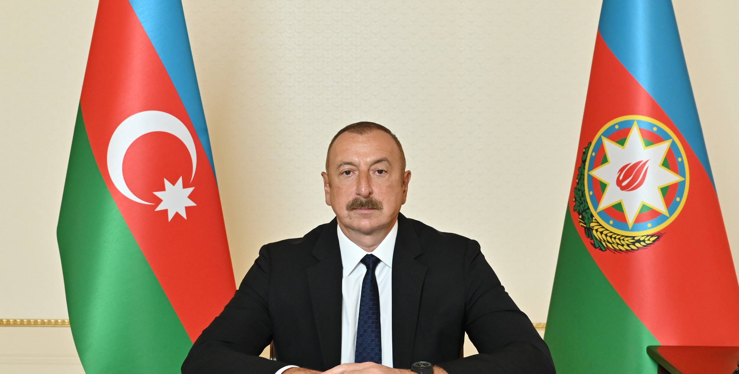 Azerbaijan President awarded houses to 29 athletes