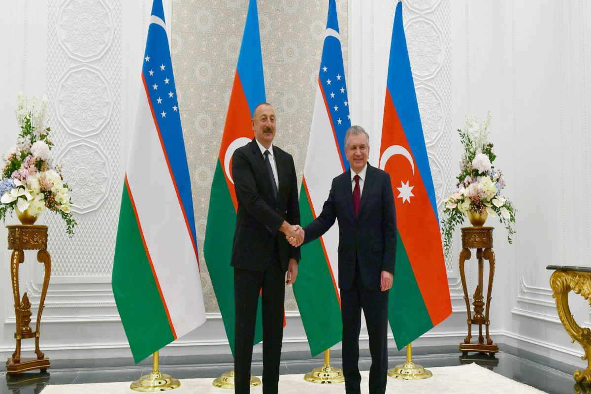 Шавкат Мирзиёев направил поздравление Президенту Азербайджана