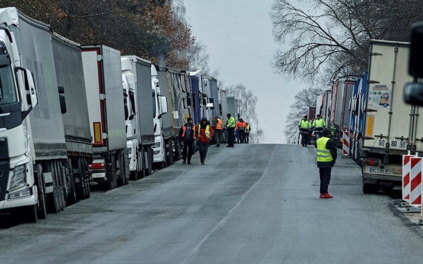Polish farmers to suspend protest at Ukraine border