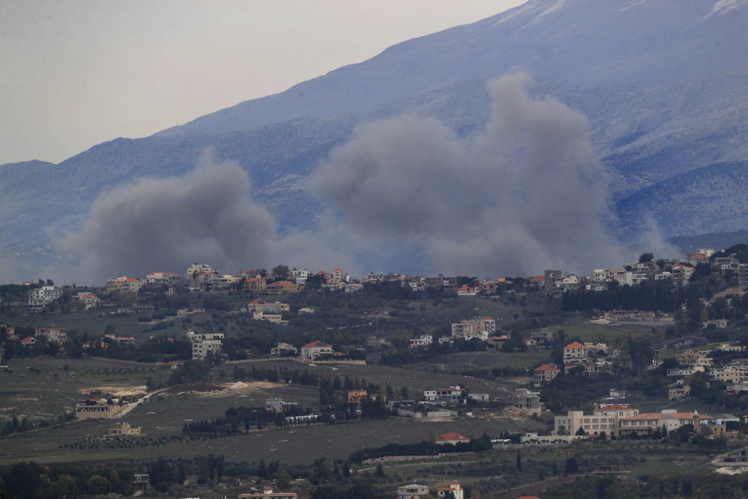 3 قتلى بقصف إسرائيلي على جنوب لبنان