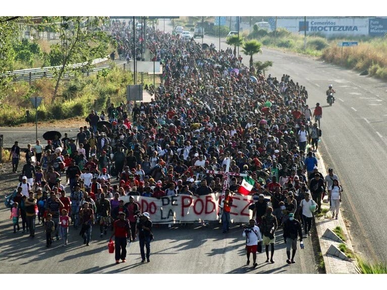 10 min insan Meksikadan ABŞ-a yola düşüb - FOTO