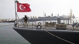 تركيا تمنع مرور سفن صيد الألغام البريطانية عبر مضائقها