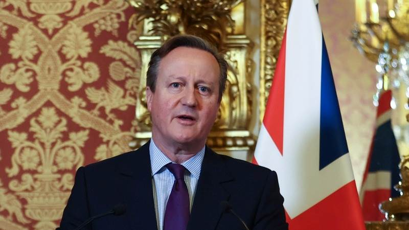 Cameron: Israel must allow more aid to enter Gaza
