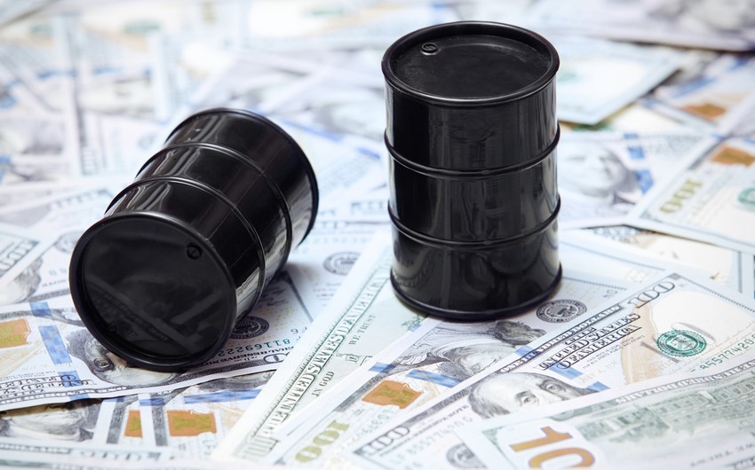 Azerbaijani oil price rises by almost $2