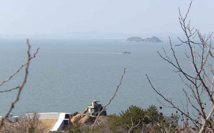 Şimali Koreya Cənubi Koreya adalarına doğru 200-ə yaxın artilleriya mərmisi atıb