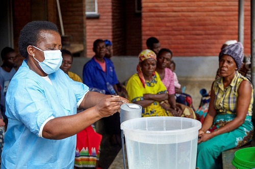 زامبيا ترجئ بدء العام الدراسي مع ارتفاع حالات الوفاة بسبب الكوليرا
