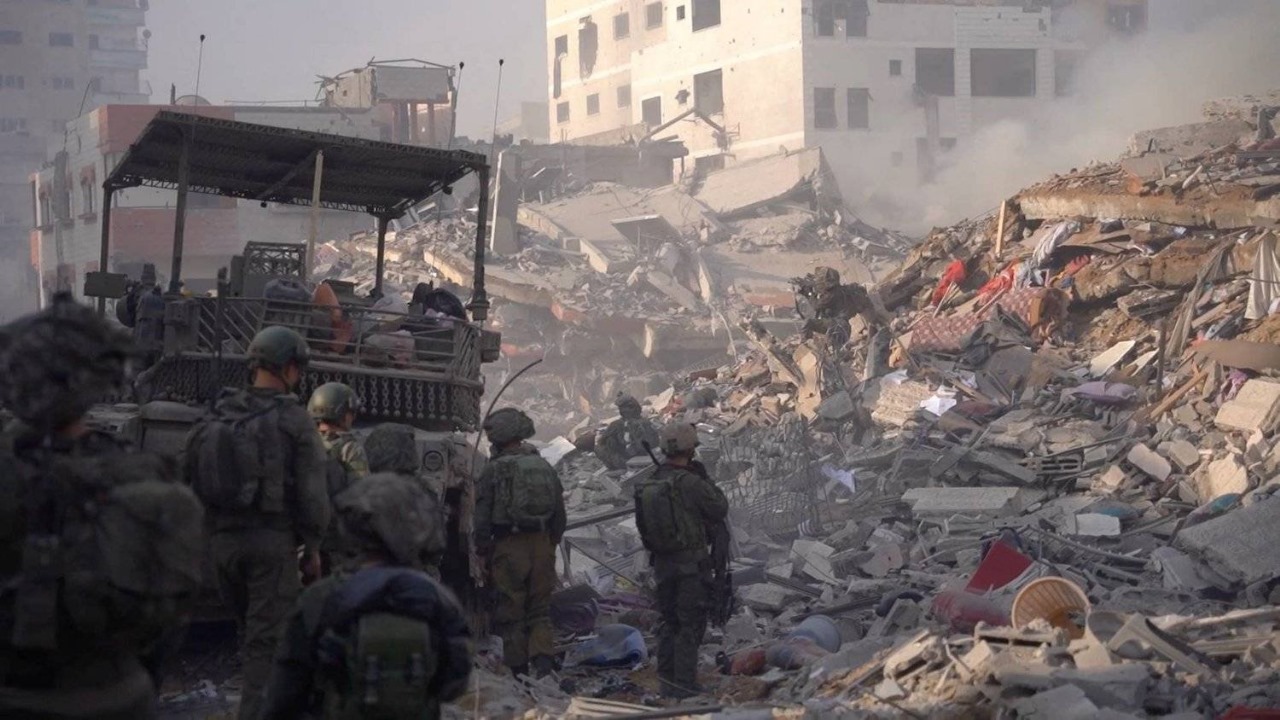 الجيش الإسرائيلي يقسم قطاع غزة إلى نصفين
