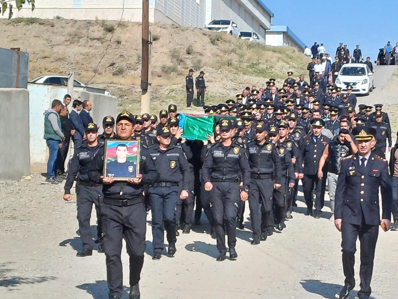 Xocavənddə mina terrorunda şəhid olan polis Naxçıvanda dəfn olundu - YENİLƏNİB