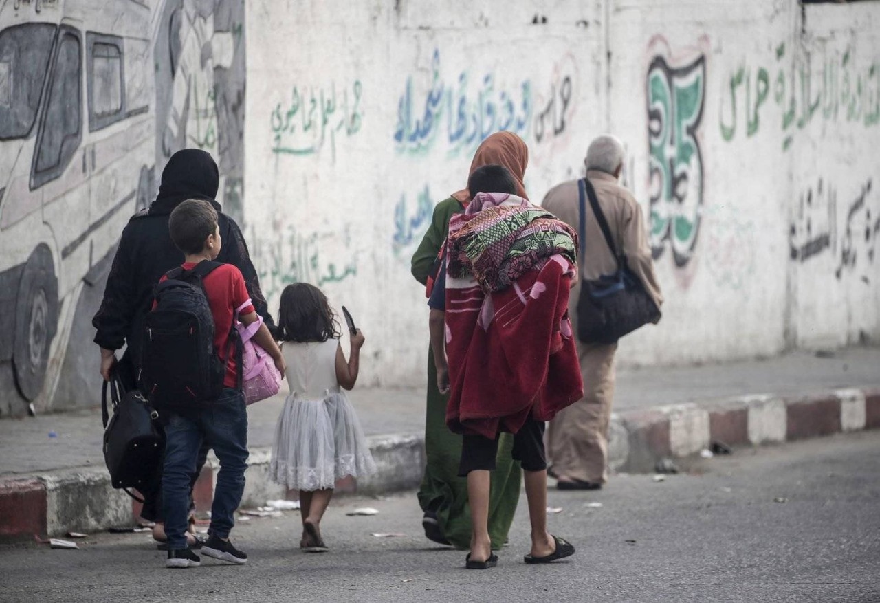 الأونروا: القصف الإسرائيلي على غزة خلال 100 يوم أدي لأكبر تهجير منذ 1948