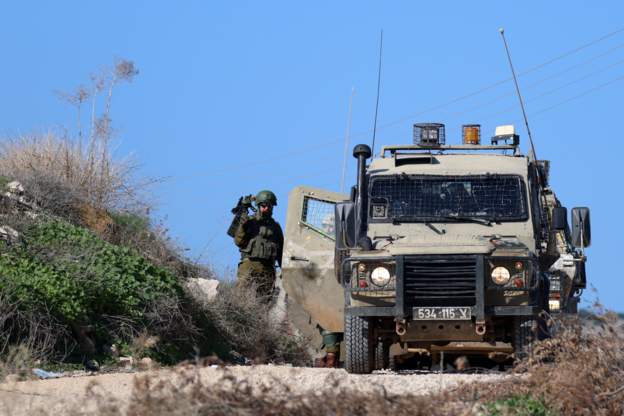 إسرائيل تعتقل شقيقتي صالح العاروري في الضفة الغربية المحتلة