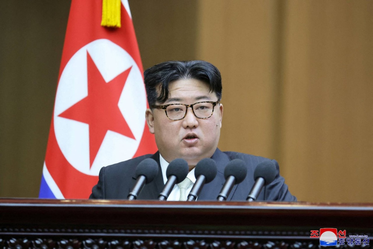 زعيم كوريا الشمالية يدعو لتغيير وضع الجنوب ويحذّر من الحرب