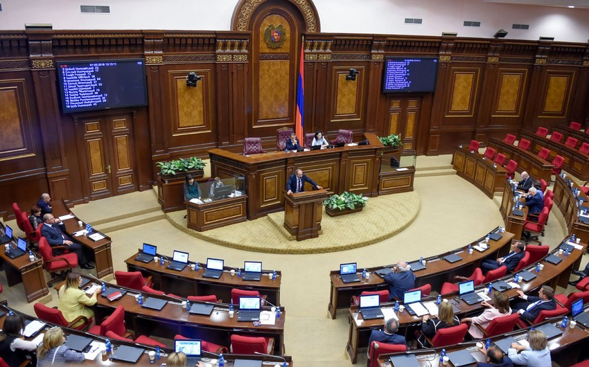 Quarrel beaks out between Pashinyan and Kocharyan’s son in parliament
