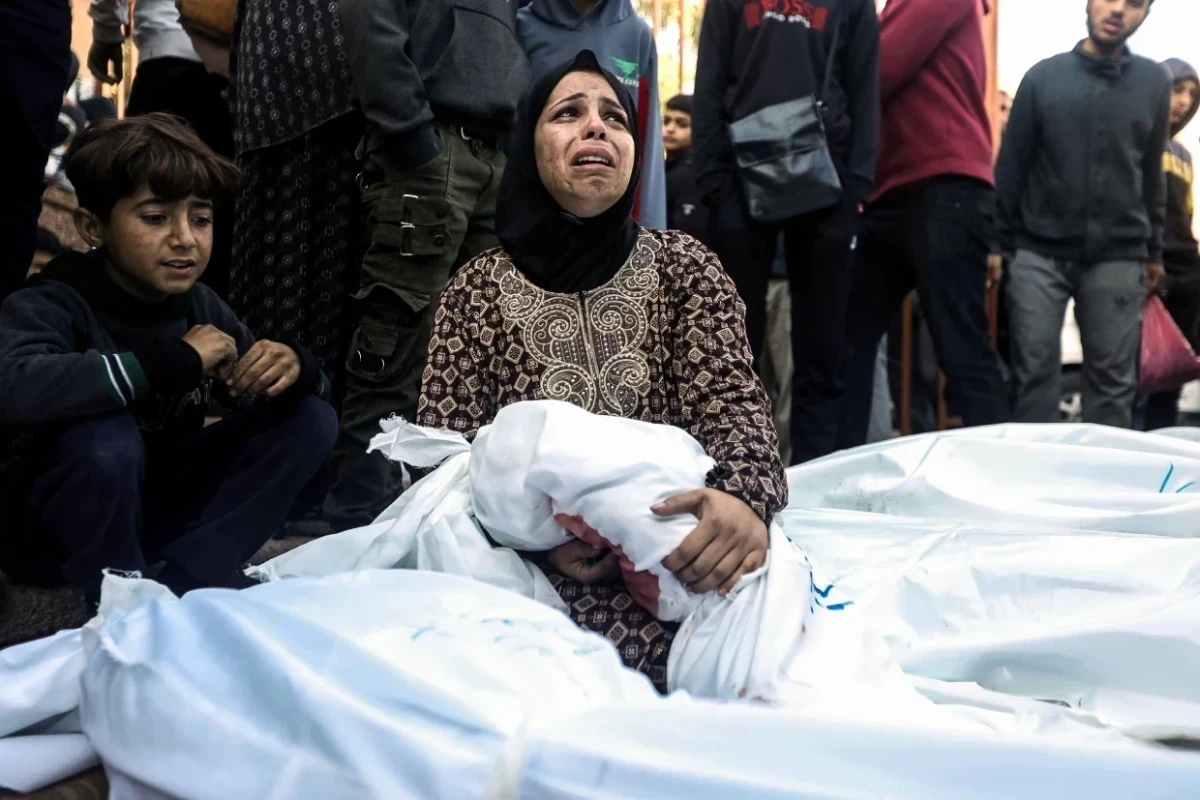 Health Ministry says 165 Palestinians killed in Gaza in last 24 hours; death toll at 24,927