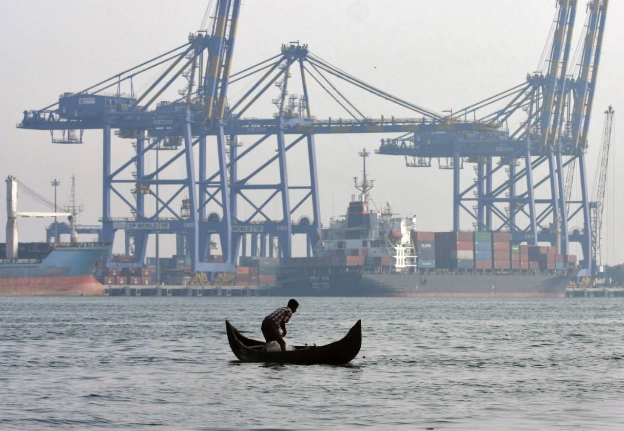 أزمة البحر الأحمر تضرب التجارة الهندية مع ارتفاع التكاليف
