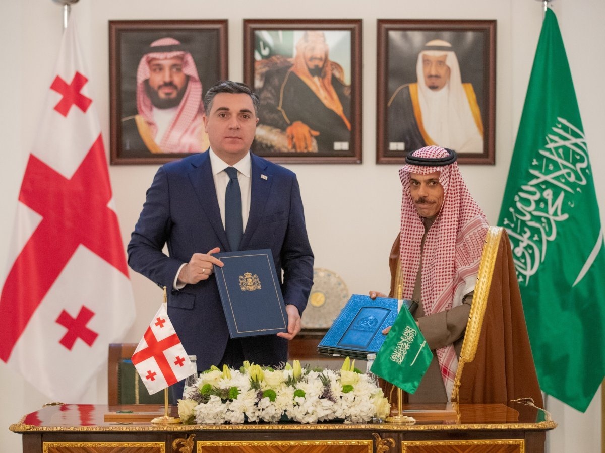 توقيع مذكرة إنشاء مجلس التنسيق بين السعودية وجورجيا
