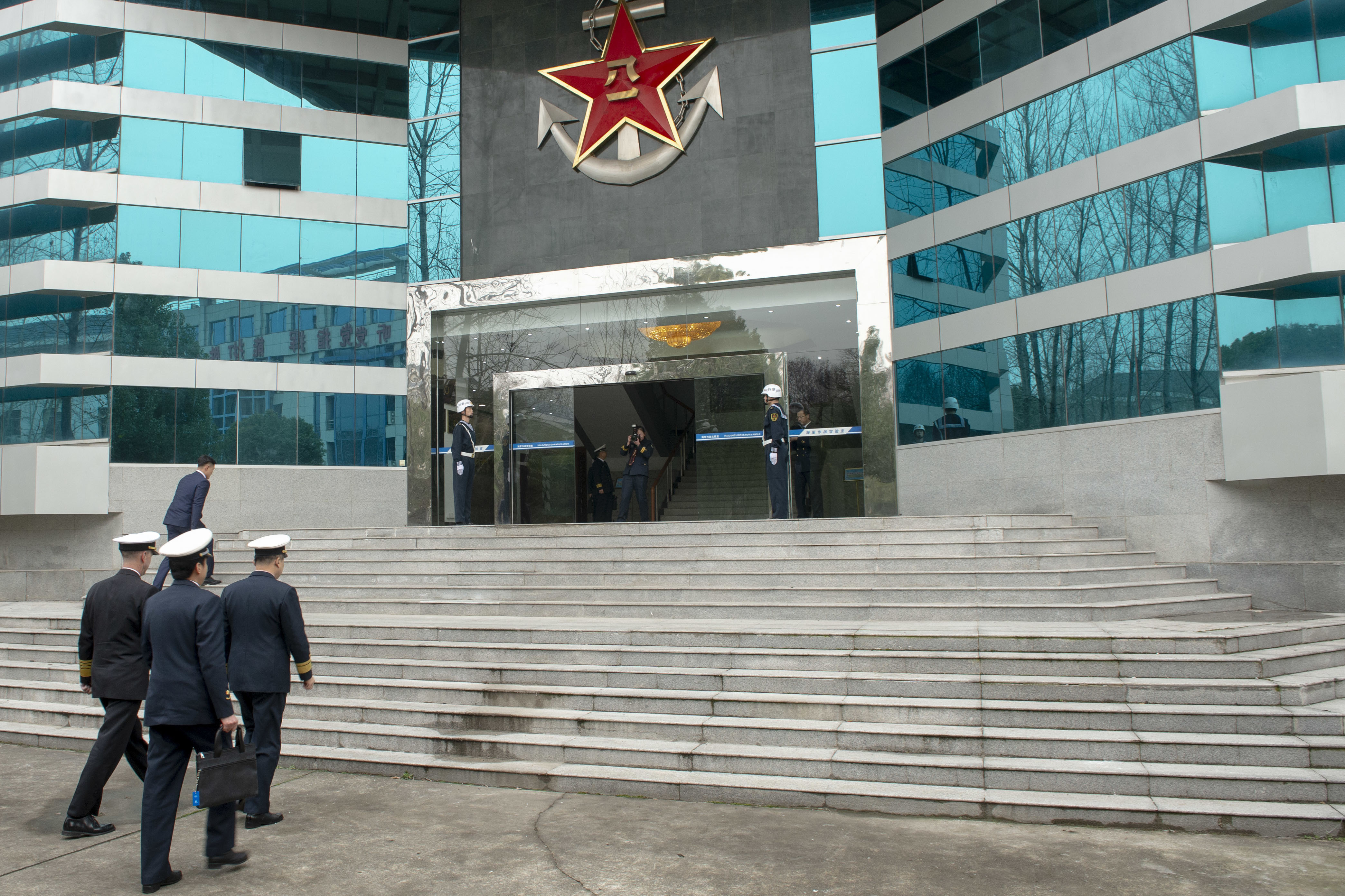 Azerbaijan Army's serviceman graduated from Chinese Army Command College with honors