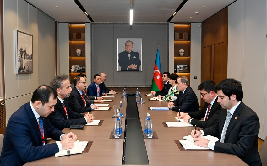 Jeyhun Bayramov meets with TURKPA delegation
