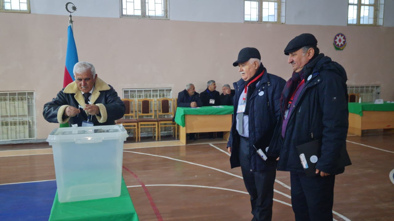 مؤسسة اوراسيا الدولية للصحافة تباشر مراقبة الإنتخابات الرئاسية الأذربيجانية