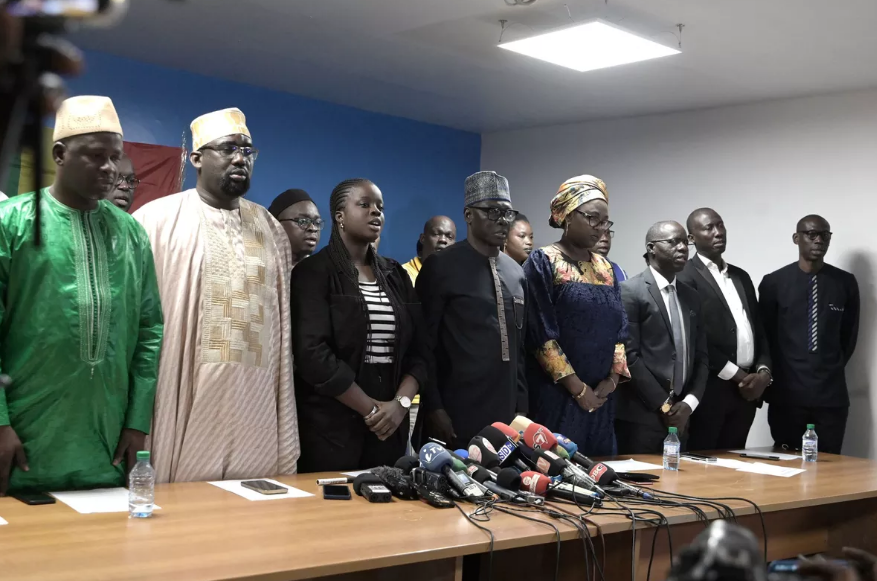 Senegal: call for mass mobilisation against postponement of presidential election