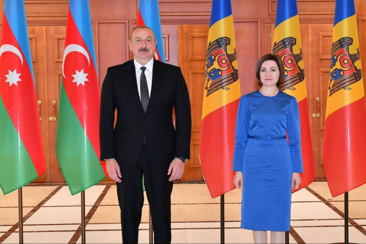 Moldovan President makes phone call to Azerbaijani counterpart
