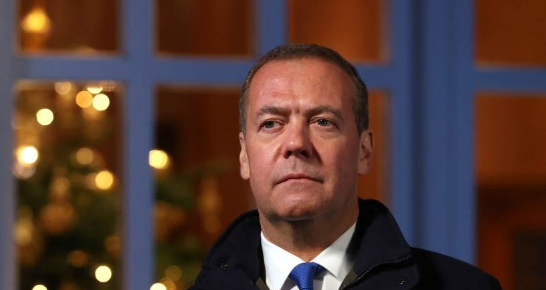 Medvedev: Putinin çıxışı Qərbi iki yerə bölüb