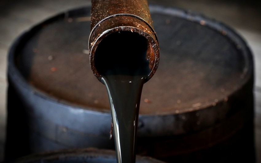 Azerbaijan refines nearly half a million tons of oil in January