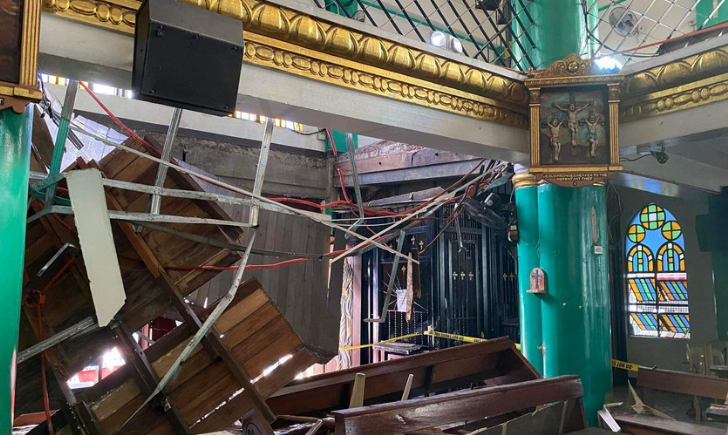54 injured as Philippine church balcony collapses during Ash Wednesday mass