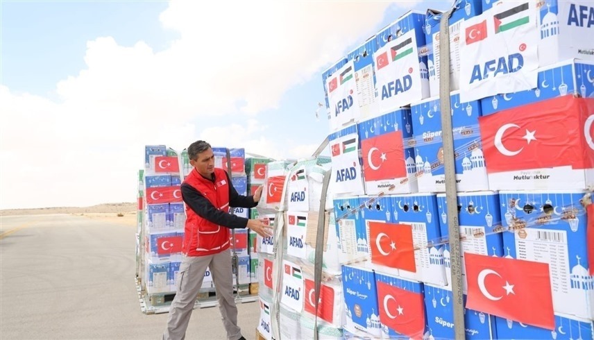 تركيا ترسل سفينتي مساعدات إنسانية إلى غزة