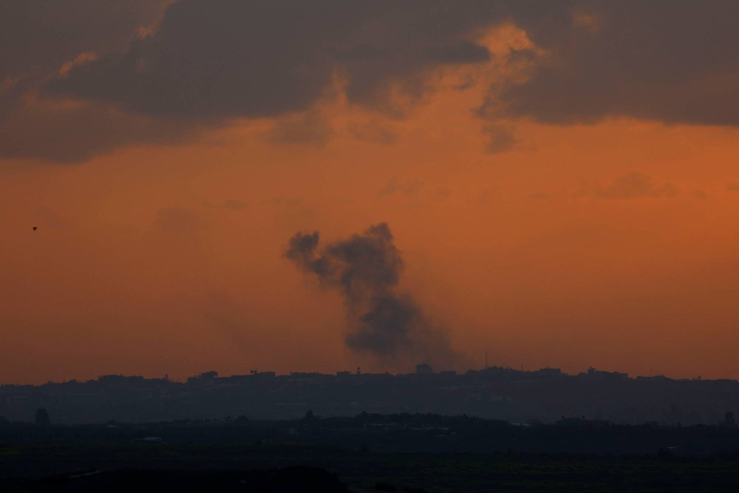 انفجارات عنيفة وإطلاق نار كثيف في حي الزيتون بغزة