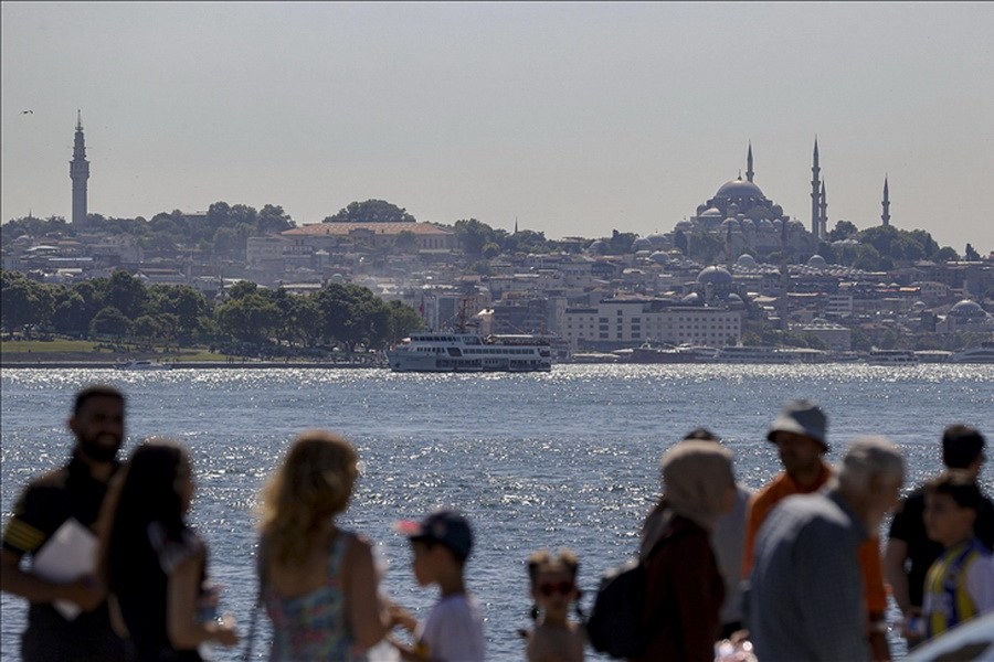 Son 10 il ərzində İstanbula nə qədər əcnəbi turist gəlib?