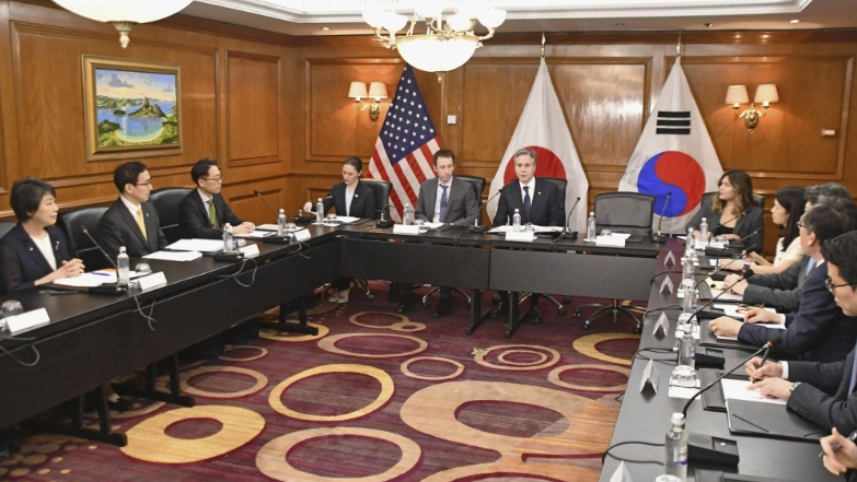 Japan, U.S. and South Korea agree on closer cooperation over North Korea