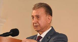 İlham Əliyev AMEA-nın sabiq prezidentini təltif etdi