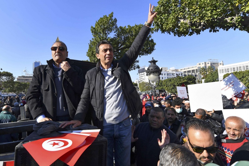 سجن المعارض التونسي جوهر بن مبارك ستة أشهر