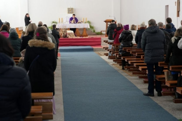 В католической церкви в Варшаве прошла месса в память о жертвах Ходжалинского геноцида - ФОТО
