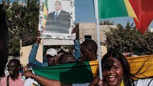 رئيس السنغال يبدأ حوارا للخروج من أزمة الانتخابات