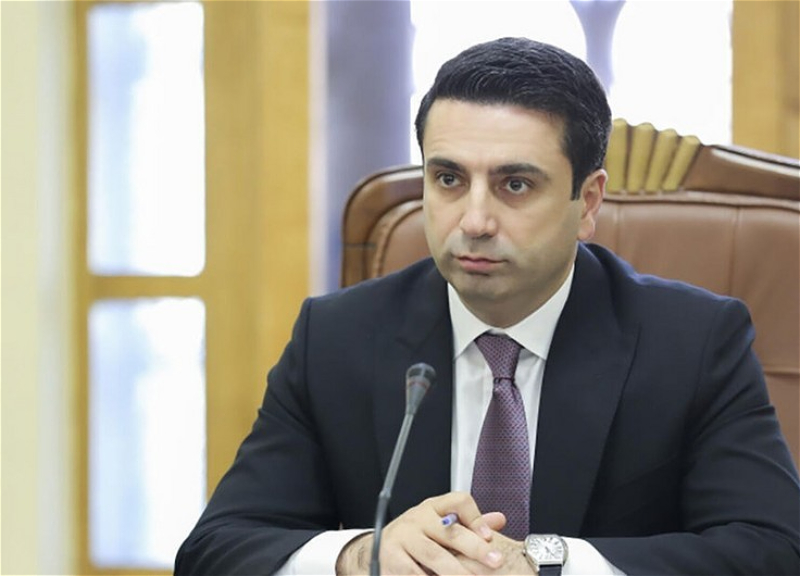 Спикер парламента Армении призвал вывести российских пограничников из аэропорта