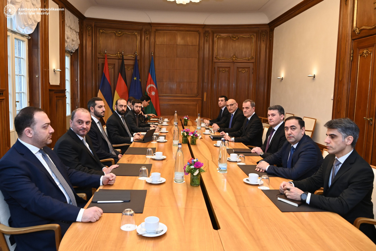 Azerbaijan and Armenia FMs to continue negotiations in Berlin today