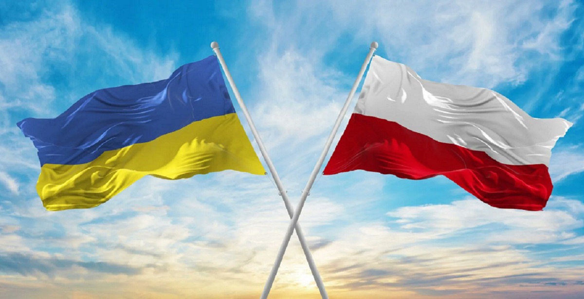 Премьер Польши не исключил полного закрытия границы с Украиной