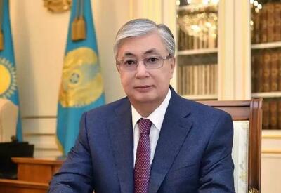 Токаев поздравил казахстанцев с Днем благодарности